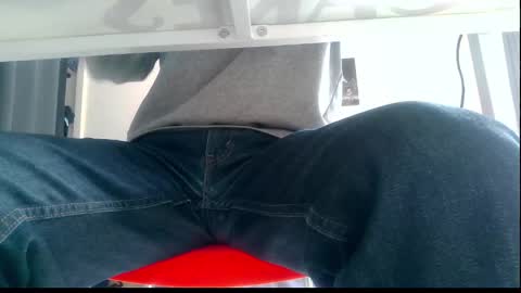 Snapshot of ssenzo chatting on December 21, 2:58 pm ssenzo online show from December 21, 2:58 pm