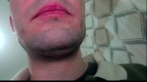 Snapshot of ssenzo chatting on November 30, 7:29 pm ssenzo online show from November 30, 7:29 pm