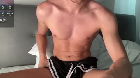 Snapshot of sssssamuel chatting on February 10, 3:24 am sssssamuel online show from February 10, 3:24 am