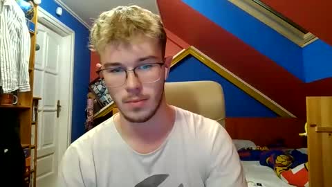 st1eve online show from December 5, 7:32 pm