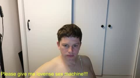 st1vemaster01 online show from May 6, 3:17 pm