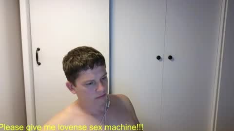 st1vemaster01 online show from July 1, 1:56 pm