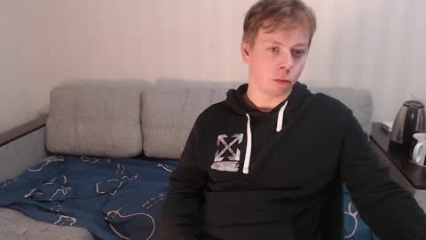 Snapshot of st_rudy chatting on January 9, 4:54 pm Joe Peach online show from January 9, 4:54 pm