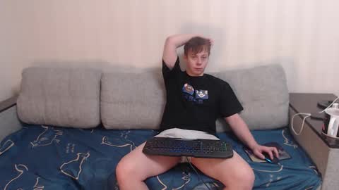 Snapshot of st_rudy chatting on January 15, 5:27 pm Joe Peach online show from January 15, 5:27 pm