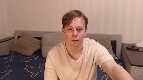 Snapshot of st_rudy chatting on March 5, 6:04 pm Joe Peach online show from March 5, 6:04 pm