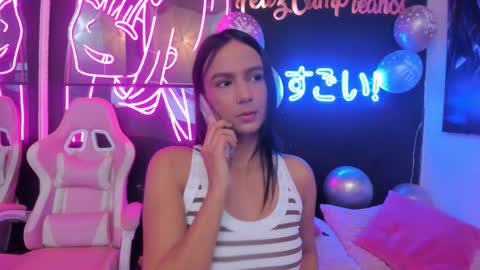 staarlightt online show from February 24, 10:41 pm