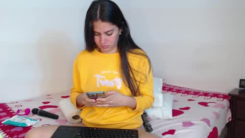 Snapshot of stacey_taylor7 chatting on January 6, 12:46 pm stacey_taylor7 online show from January 6, 12:46 pm