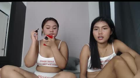 Snapshot of staceythekat chatting on November 14, 2:54 am staceythekat online show from November 14, 2:54 am