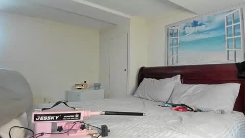 staciwilde online show from September 18, 5:04 pm