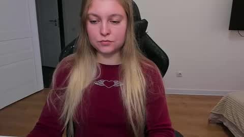 Snapshot of stacy_miraclee chatting on September 22, 2:30 pm Stacy online show from September 22, 2:30 pm