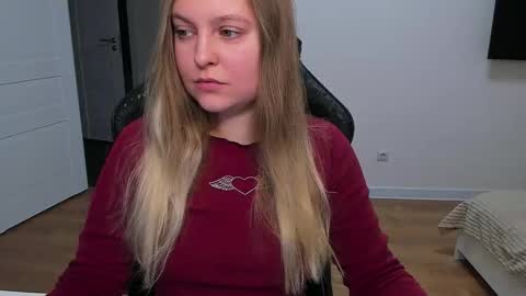 Stacy  online show from December 5, 10:57 am