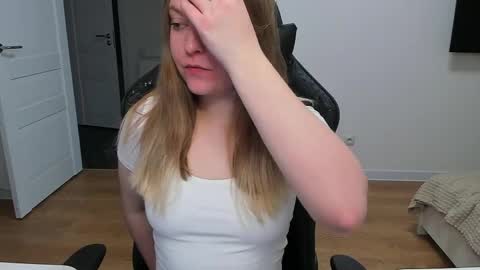 Stacy  online show from April 26, 5:10 pm