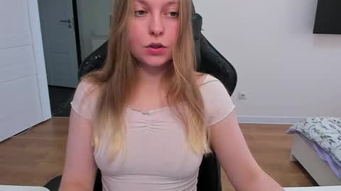 Snapshot of stacy_miraclee chatting on May 27, 3:09 pm Stacy online show from May 27, 3:09 pm
