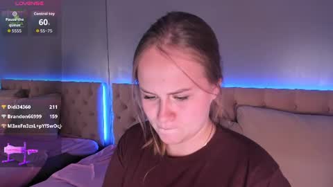 Snapshot of stacy_moorexx chatting on June 22, 3:25 am STACY online show from June 22, 3:25 am