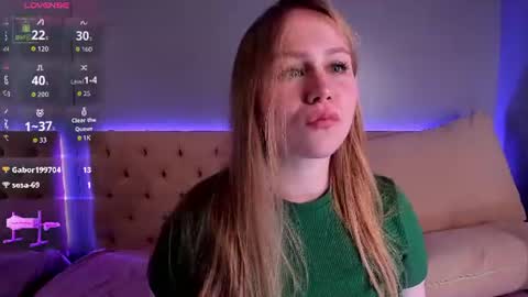 Snapshot of stacy_moorexx chatting on June 22, 8:39 pm STACY online show from June 22, 8:39 pm
