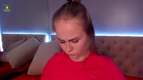 Snapshot of stacy_moorexx chatting on July 6, 9:06 pm STACY online show from July 6, 9:06 pm