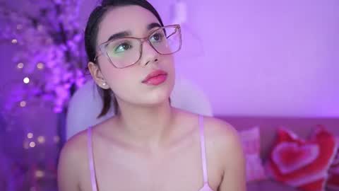 Snapshot of stacycooper_ chatting on June 30, 7:04 pm stacycooper_ online show from June 30, 7:04 pm