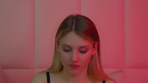 StacyEvances online show from March 11, 8:59 pm