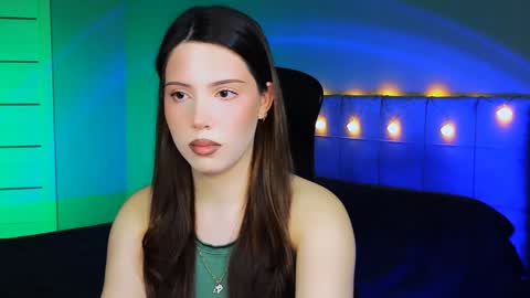 Snapshot of stacygonzales_ chatting on December 6, 7:10 am Bye bye dear See you on December 3st online show from December 6, 7:10 am