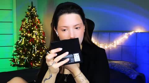 Snapshot of stacygonzales_ chatting on January 4, 6:09 am Bye bye dear See you on December 3st online show from January 4, 6:09 am