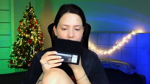 Snapshot of stacygonzales_ chatting on January 7, 6:05 am Bye bye dear See you on December 3st online show from January 7, 6:05 am