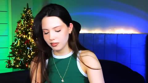 Snapshot of stacygonzales_ chatting on January 29, 10:05 am Bye bye dear See you on December 3st online show from January 29, 10:05 am