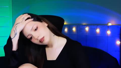 Snapshot of stacygonzales_ chatting on February 18, 9:32 am Bye bye dear See you on December 3st online show from February 18, 9:32 am