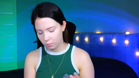 Snapshot of stacygonzales_ chatting on February 22, 6:28 am Bye bye dear See you on December 3st online show from February 22, 6:28 am