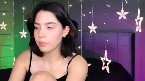 Snapshot of stacygonzales_ chatting on October 17, 8:17 am Bye bye dear See you on December 3st online show from October 17, 8:17 am