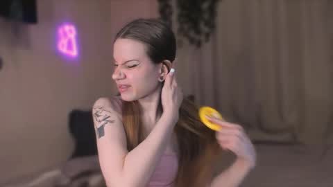 stacyloveforu online show from April 19, 4:56 am