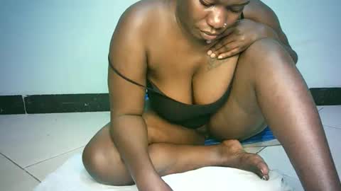 Snapshot of stacysweet69 chatting on May 23, 3:05 pm all yours online show from May 23, 3:05 pm