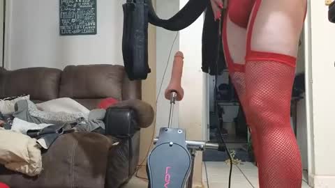 Snapshot of stacytasteme chatting on December 29, 3:44 am Submissive Slut LOVES adoration online show from December 29, 3:44 am