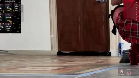 Submissive Slut LOVES adoration online show from May 24, 9:31 pm