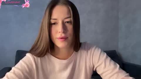 Snapshot of stacywells chatting on November 14, 2:32 am Stacy online show from November 14, 2:32 am