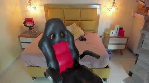 KEIMI  online show from May 7, 3:34 am