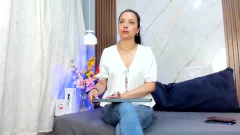 Snapshot of stangela_rivera chatting on June 15, 12:07 pm Angel Rivera online show from June 15, 12:07 pm