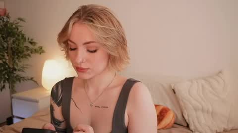 Kristina online show from March 24, 1:27 pm