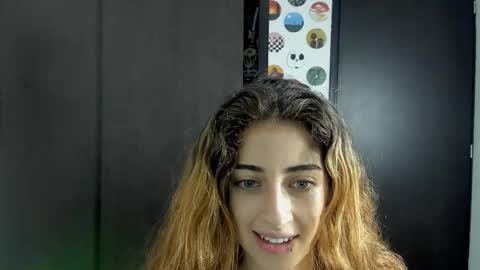 Snapshot of star_shooting chatting on October 18, 10:54 pm star_shooting online show from October 18, 10:54 pm
