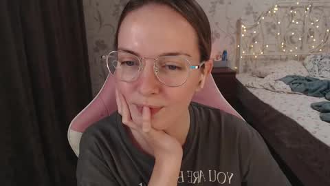 Snapshot of star_shopping chatting on December 18, 10:13 pm Alice online show from December 18, 10:13 pm