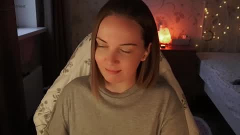 Snapshot of star_shopping chatting on March 10, 12:15 pm Alice online show from March 10, 12:15 pm