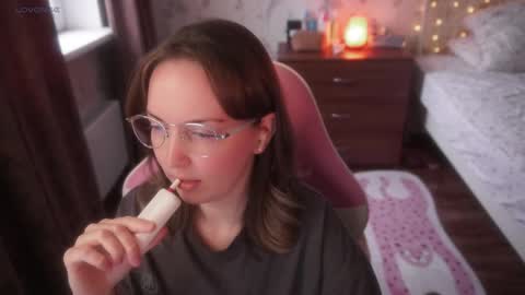 Snapshot of star_shopping chatting on November 8, 7:52 am Alice online show from November 8, 7:52 am