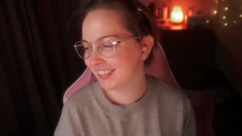 Snapshot of star_shopping chatting on December 5, 12:19 am Alice online show from December 5, 12:19 am