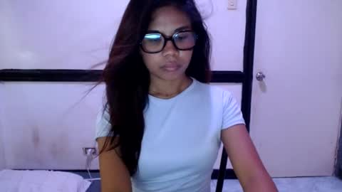 stardust990878 online show from June 19, 1:10 am