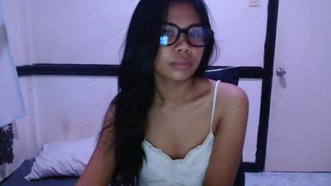 stardust990878 online show from July 2, 9:32 pm