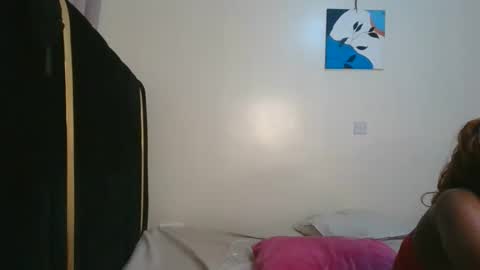 lia online show from February 10, 7:07 pm