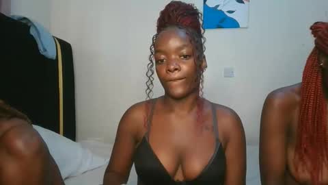 lia online show from March 13, 11:39 am