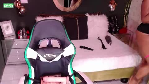 Welcome Im VICTORIA  Your love is my passion activate my love and moaning with your tips and enjoy with me online show from September 14, 1:38 am