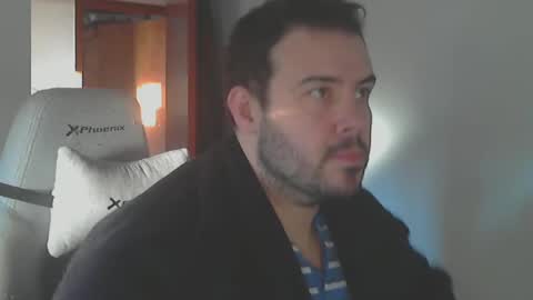 Snapshot of stark_86 chatting on January 12, 8:04 am stark_86 online show from January 12, 8:04 am