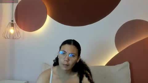 Snapshot of starkjoness chatting on September 12, 12:38 pm Stark Jones online show from September 12, 12:38 pm