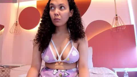 Snapshot of starkjoness chatting on September 14, 2:38 pm Stark Jones online show from September 14, 2:38 pm